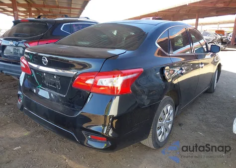2017 Nissan Sentra S z USA, uszkodzony, nr VIN 3N1AB7AP5HY264614